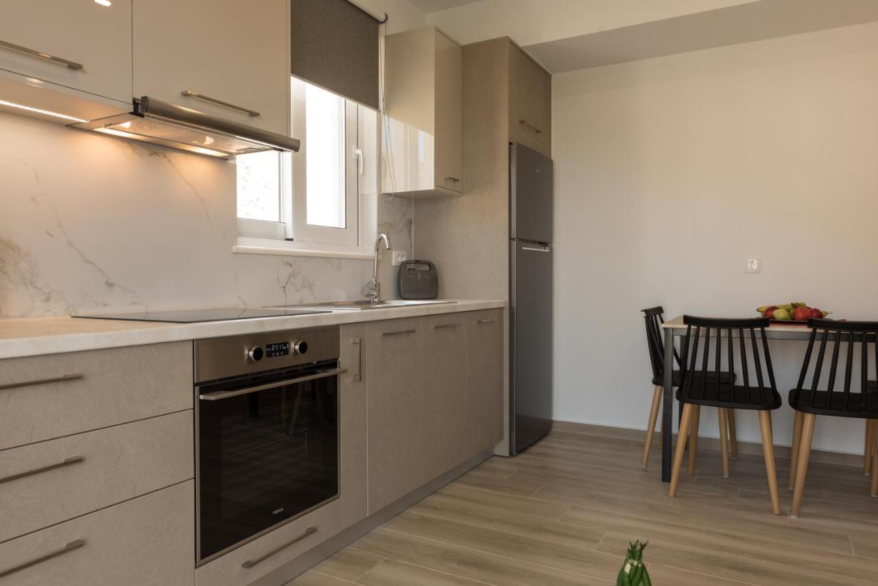 Allview Apartments Palaiochora Eksteriør billede